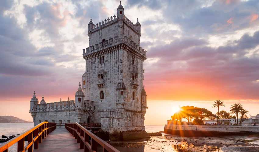 Viaje santuarios marianos (lisboa-paris)  desde Mérida